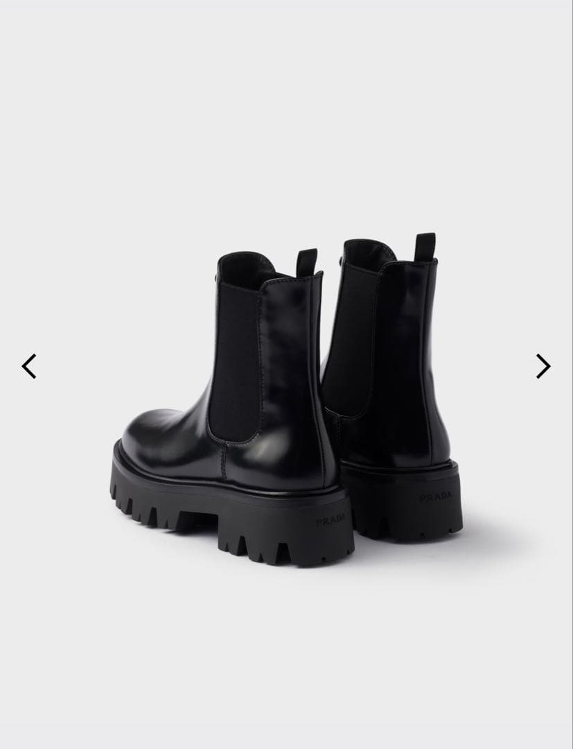 【PRADA】未使用 ブラッシュドレザーブーティー サイズ38