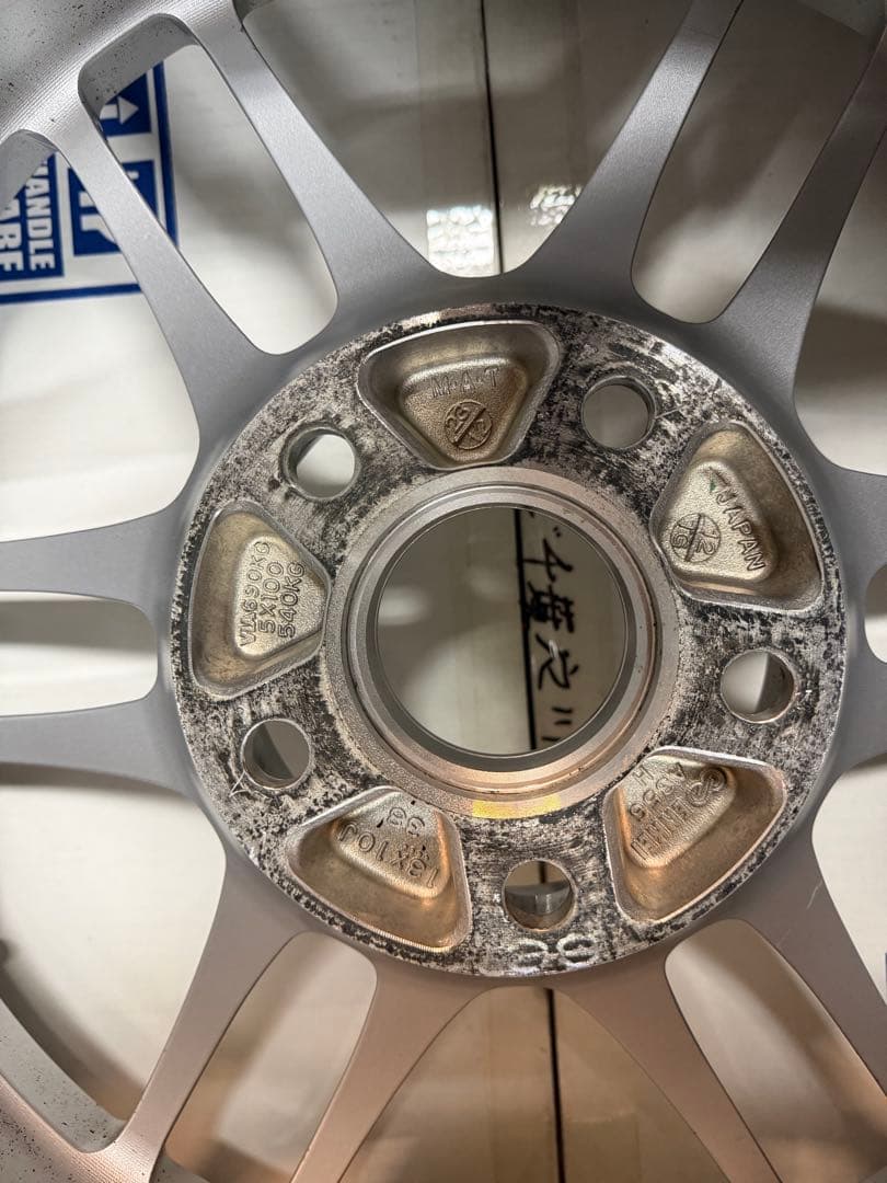 ENKEI RPF1 18インチ 10J +38 PCD114.3 5穴