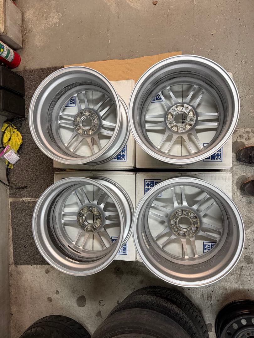 ENKEI RPF1 18インチ 10J +38 PCD114.3 5穴