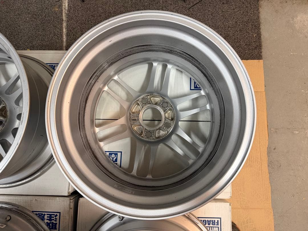 ENKEI RPF1 18インチ 10J +38 PCD114.3 5穴