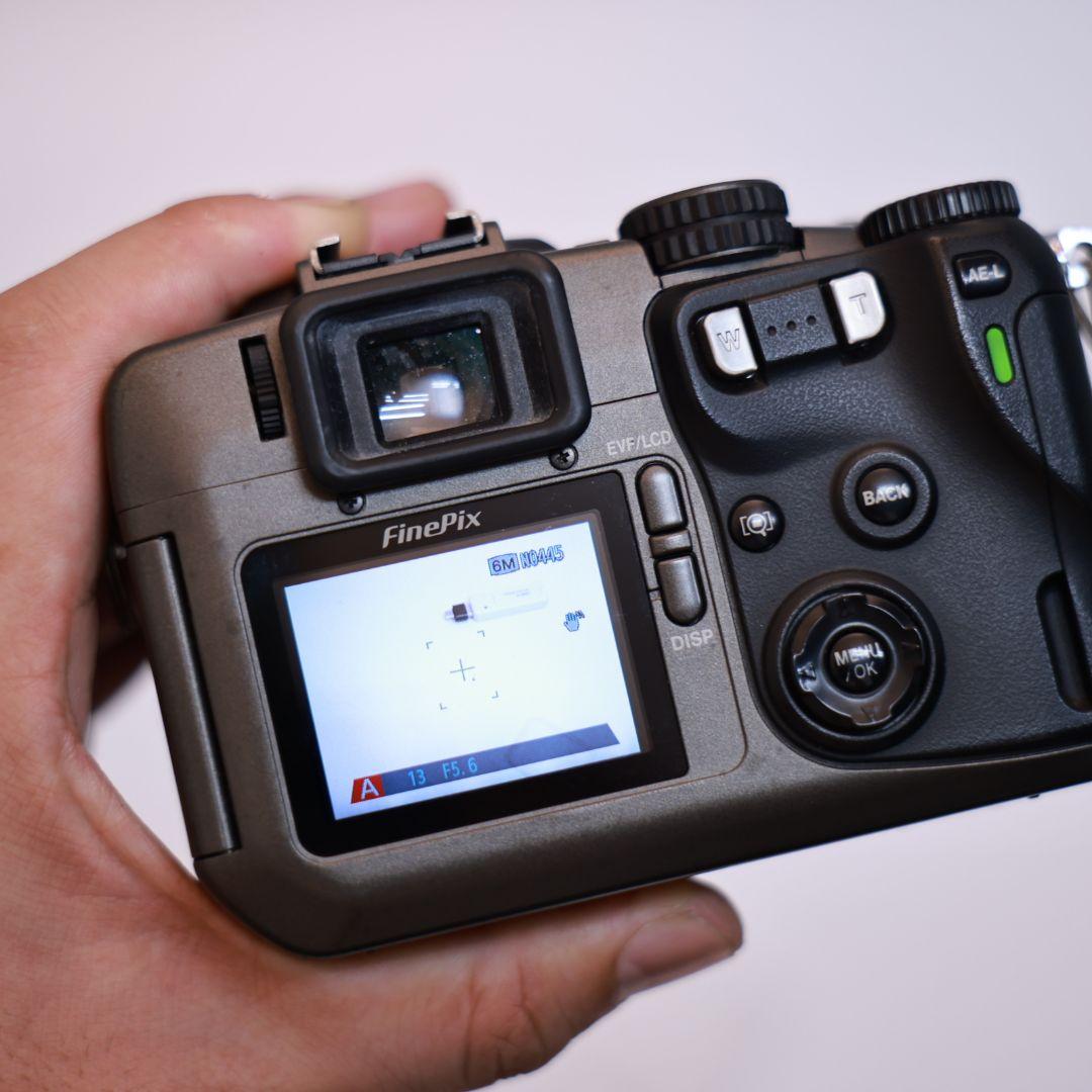 スマホ転送可 FUJIFILM デジタルカメラ S602 カード電池他付き