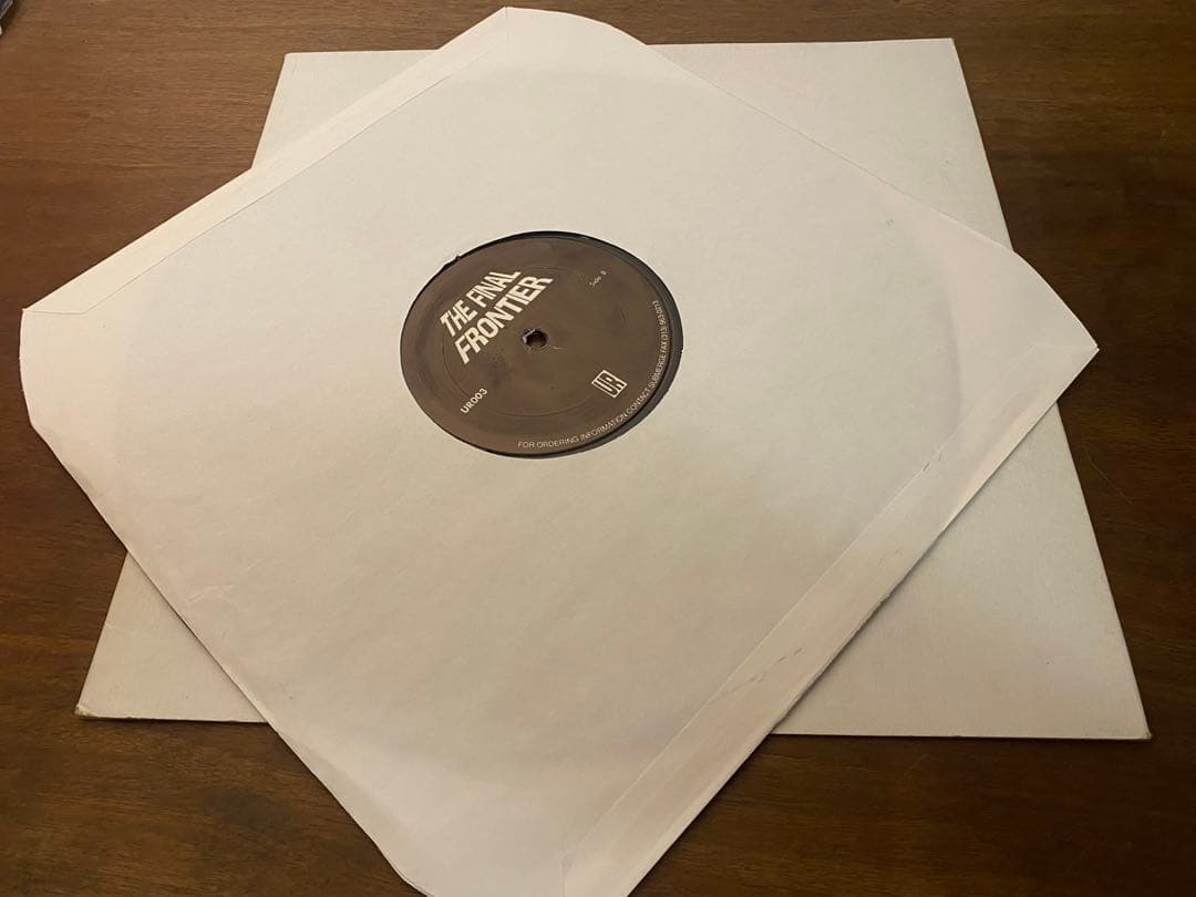UR – The Final Frontier【12inch】
