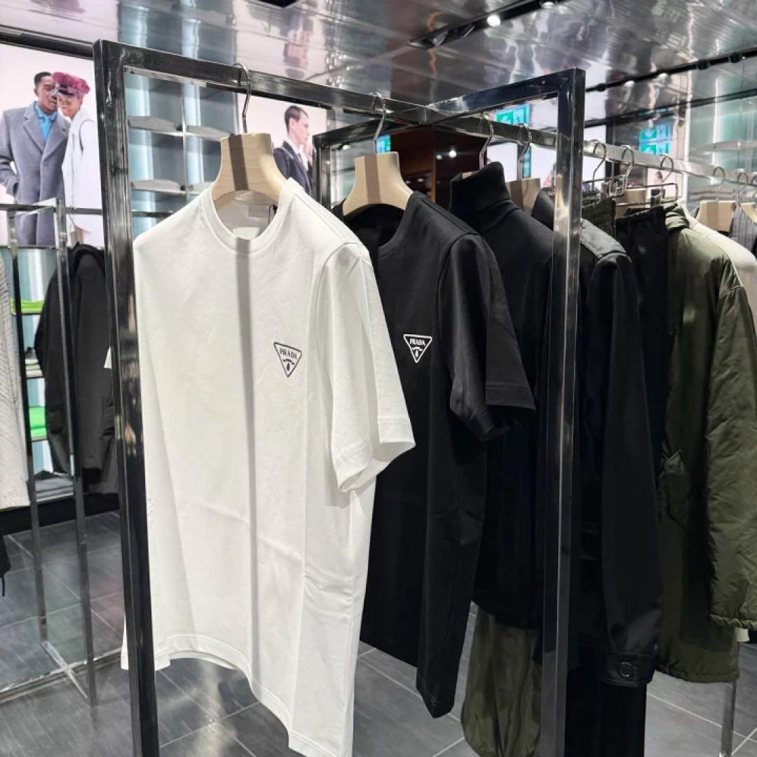 最終価格‼️新品正規品 PRADAプラダ トライアングルロゴ Tシャツ半袖 L