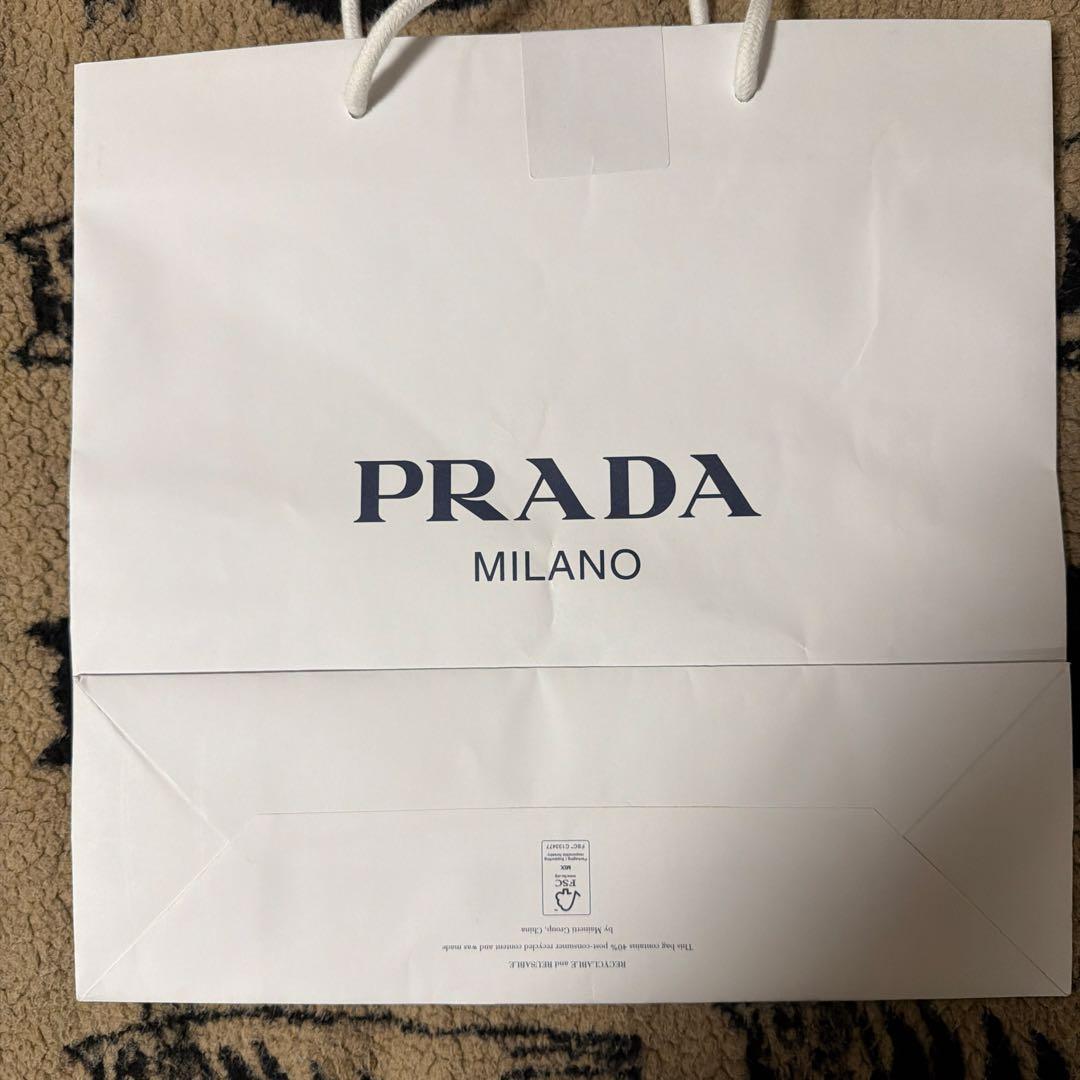 最終価格‼️新品正規品 PRADAプラダ トライアングルロゴ Tシャツ半袖 L