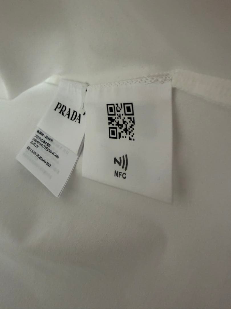 最終価格‼️新品正規品 PRADAプラダ トライアングルロゴ Tシャツ半袖 L