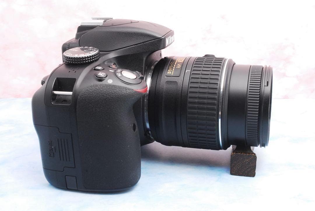 ニコン D3300★一眼レフカメラ★美品＆ショット数少★ケース付★
