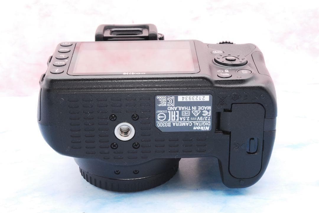 ニコン D3300★一眼レフカメラ★美品＆ショット数少★ケース付★