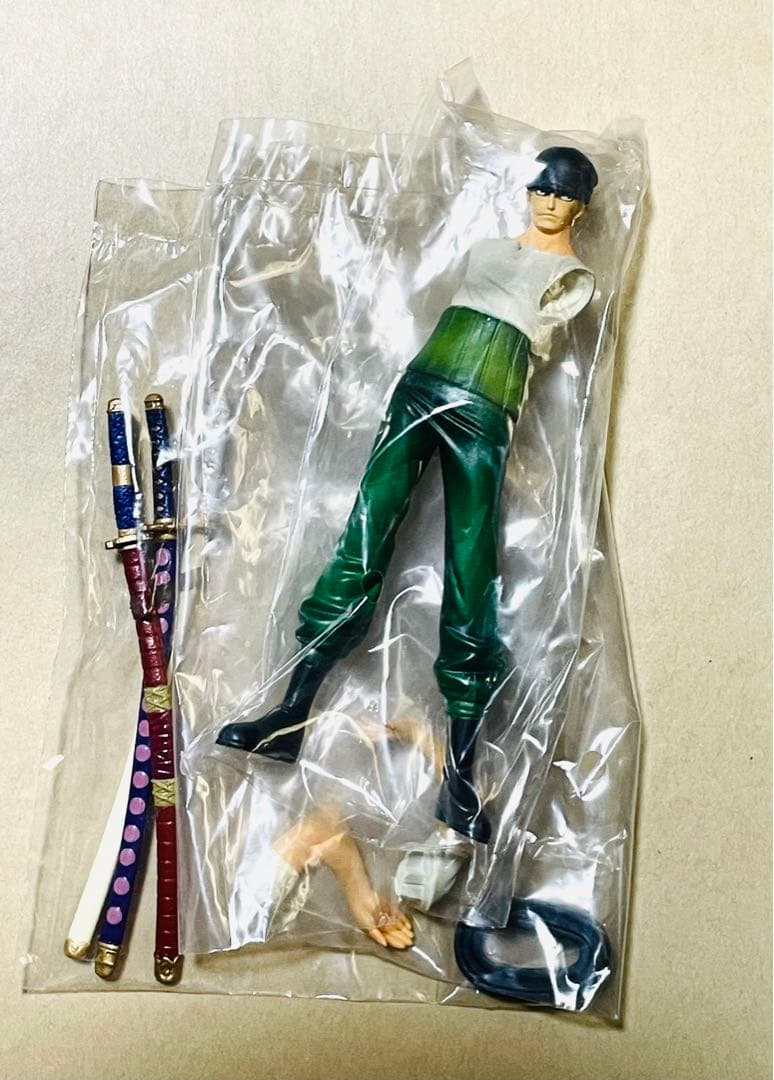 ワンピース1巻〜96巻（未開封有）非全巻セット　ゾロ・カク　フィギュアおまけ付き