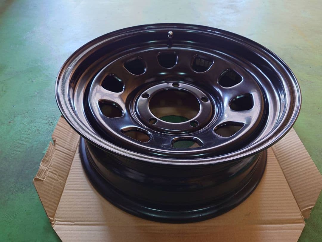 美品 ①ジムニーシエラJB74 デイトナスチールホイール1/2