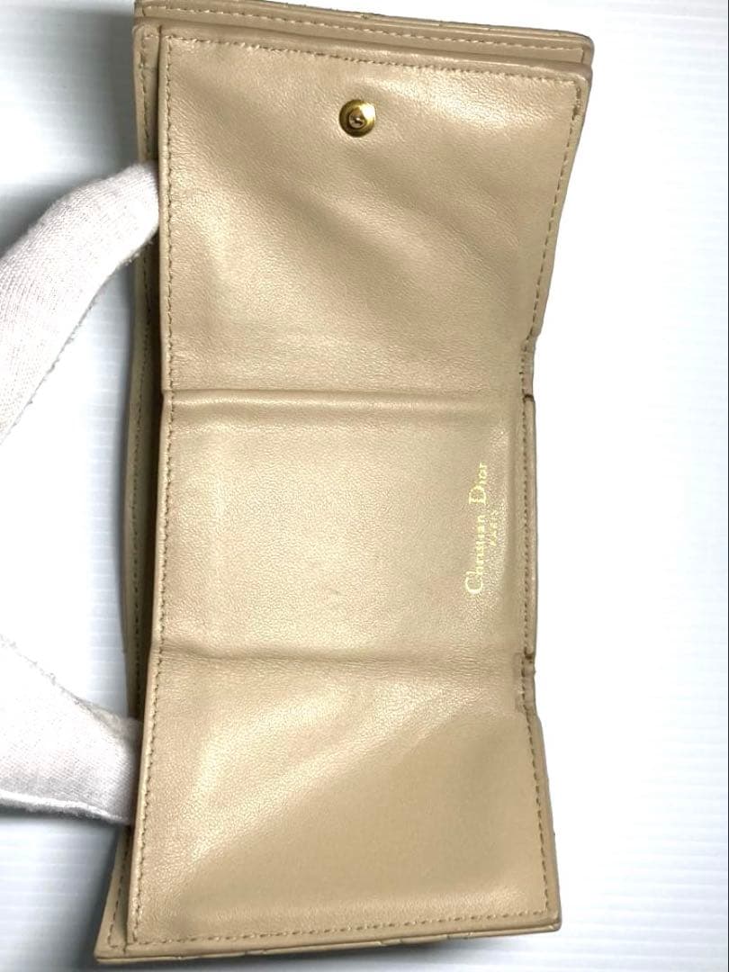 クリスチャン　ディオール　カナージュ　カロ　CDロゴ 三つ折り財布　袋付き