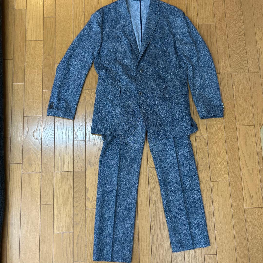 エポカウォモ　グレー スーツ 2つボタン