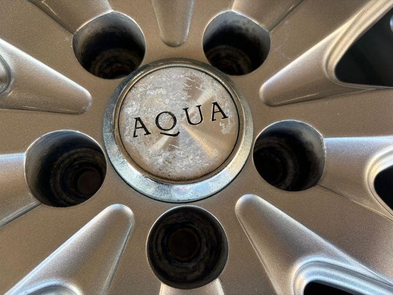 AQUA 15インチ 6.0 100 5穴 45 4本セット