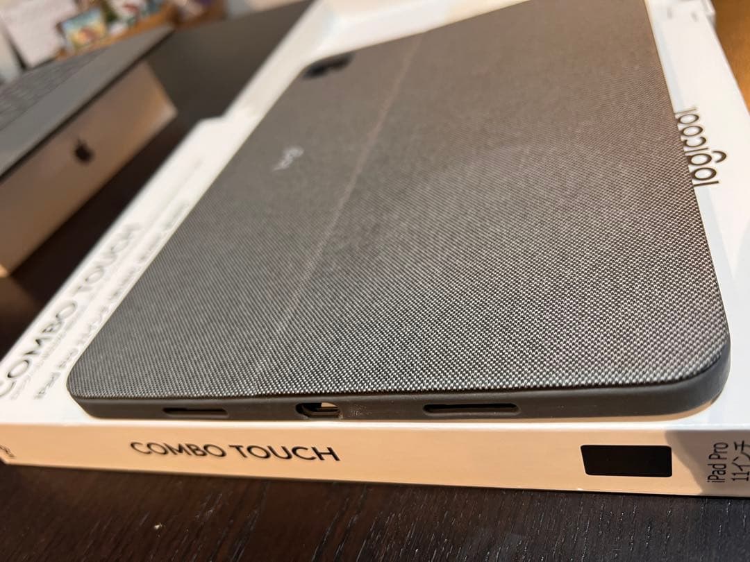 Logicool Combo Touch iPad Pro 11インチ用