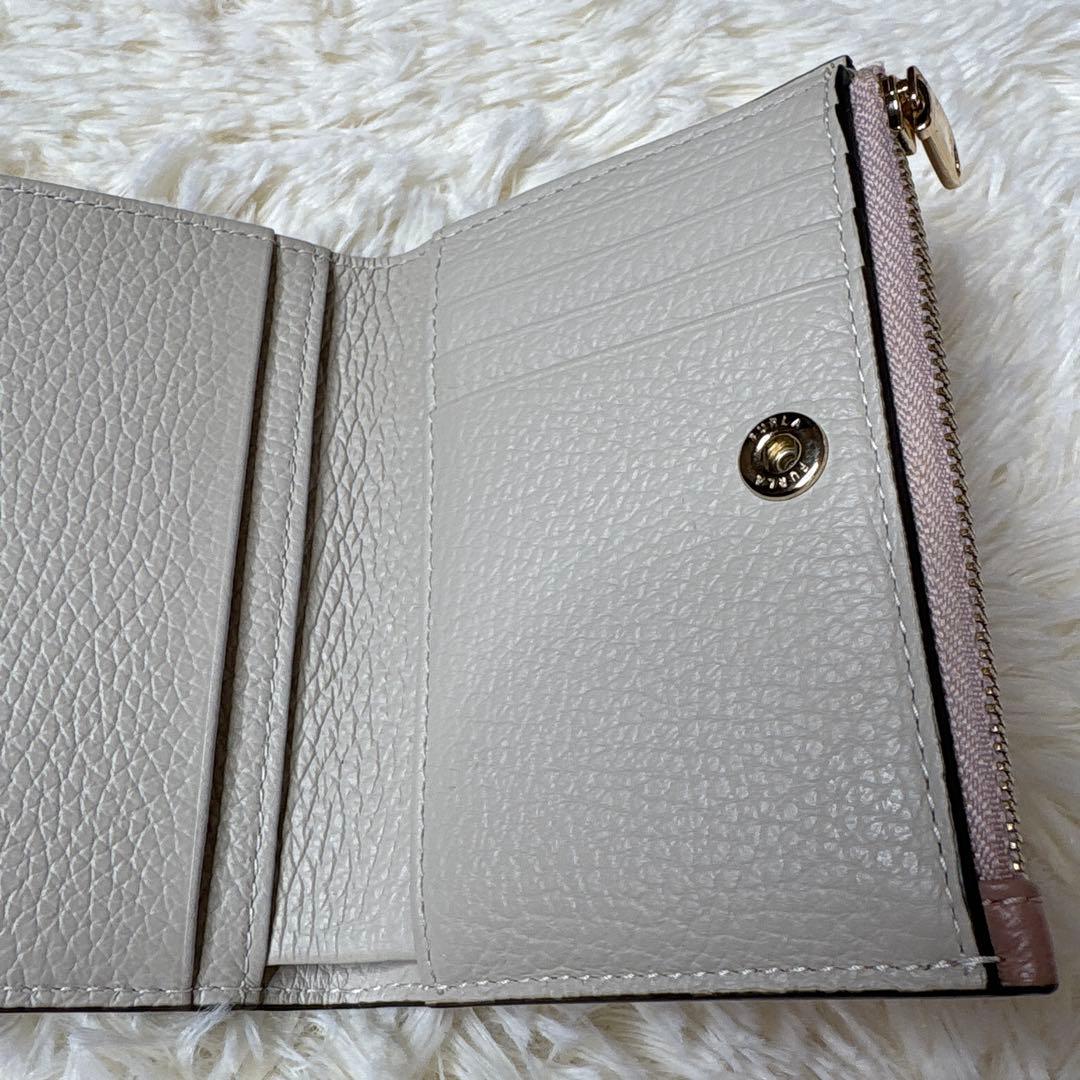 【極美品】フルラ 二つ折り財布 ベージュ ピンクベージュ　FURLA