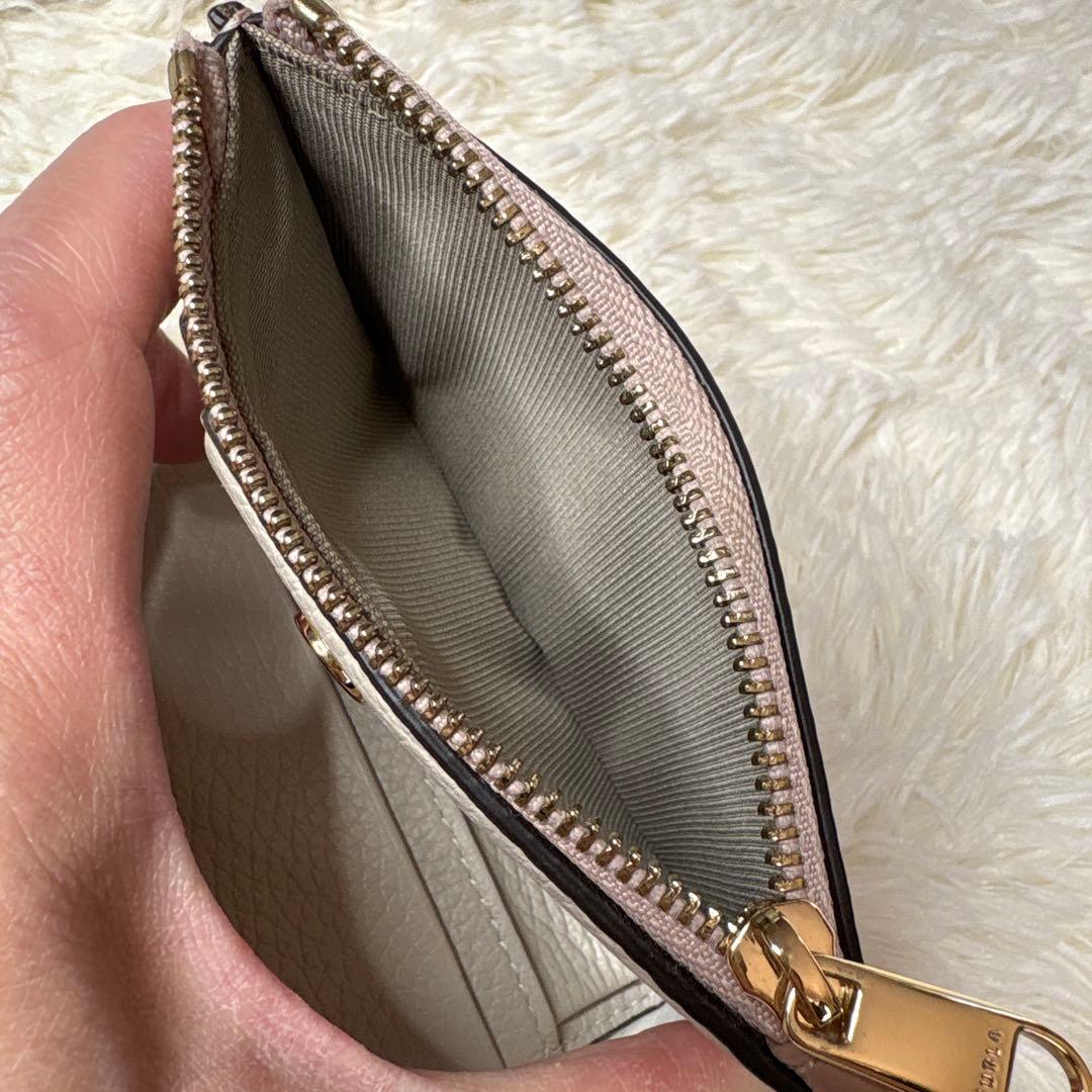 【極美品】フルラ 二つ折り財布 ベージュ ピンクベージュ　FURLA