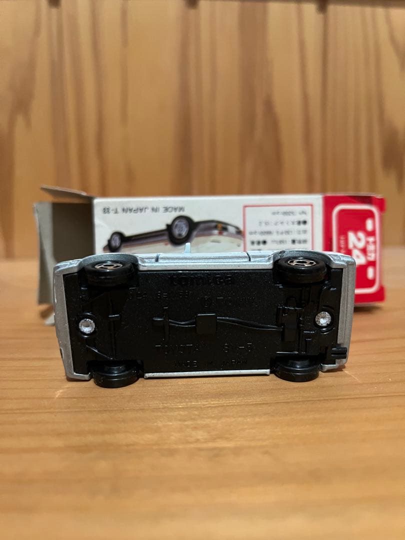 赤箱トミカ24 MR2