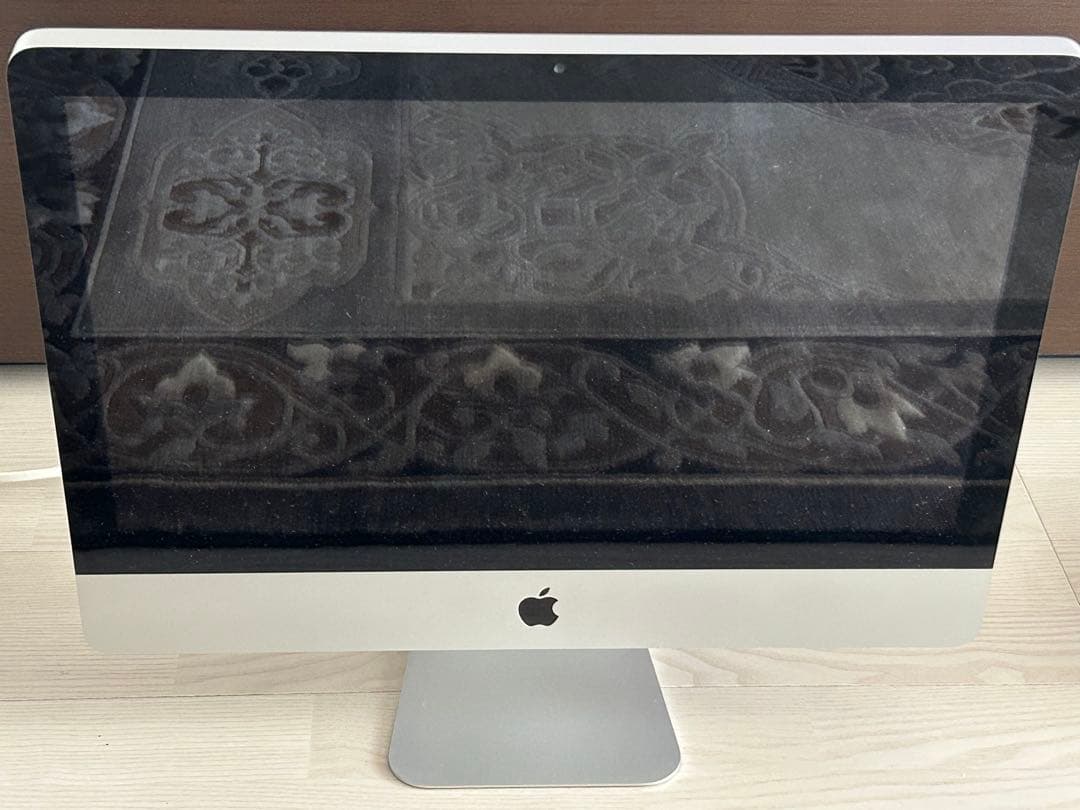 Apple iMac 21.5インチ Mid2010