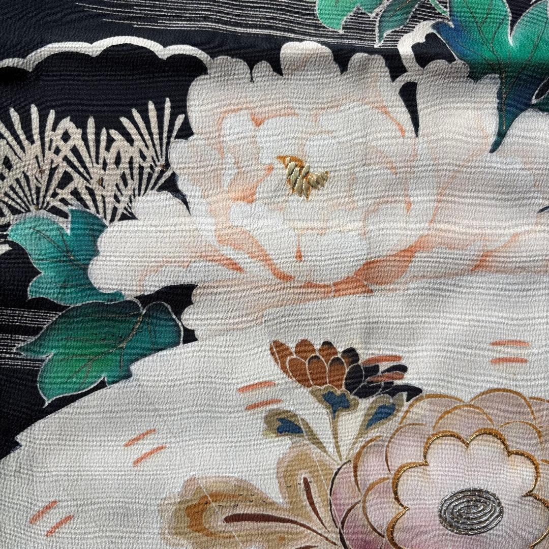 アンティーク振袖華やか貝合わせ扇面牡丹・菊　金コマ・刺繍 正絹材料