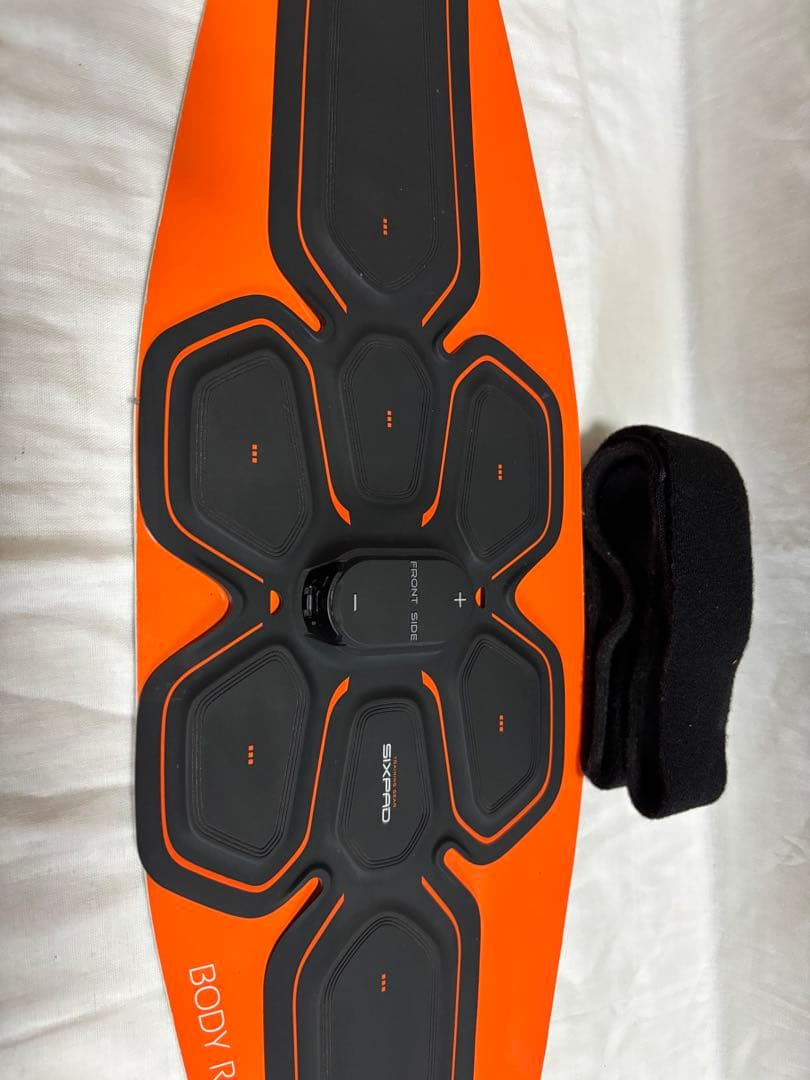 【美品】新品替パッド付　SIXPADシックスパッド　アブズベルト　AbsBelt