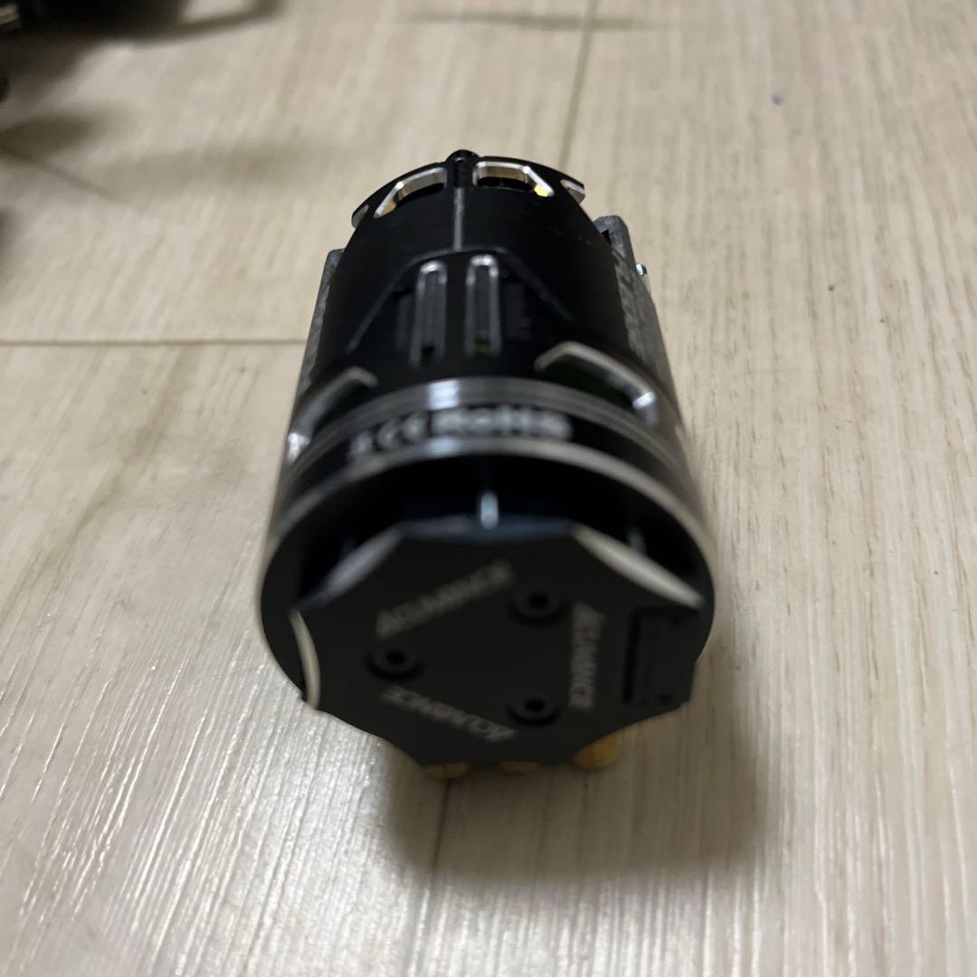 FLEDGE 13.5T(ブラック ブラシレスモーターアキュヴァンス