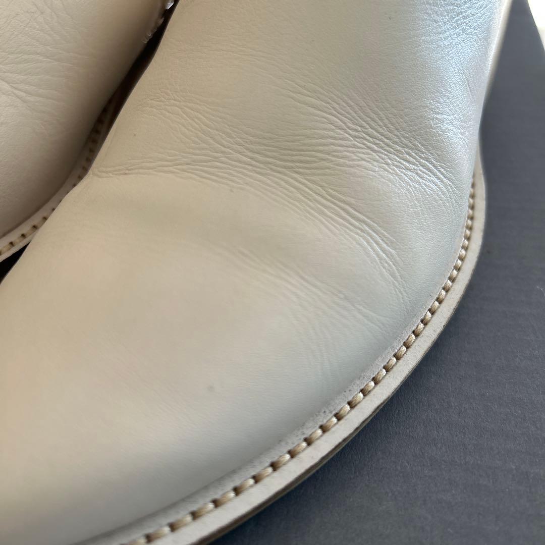 ecco ベージュレザーショートブーツ