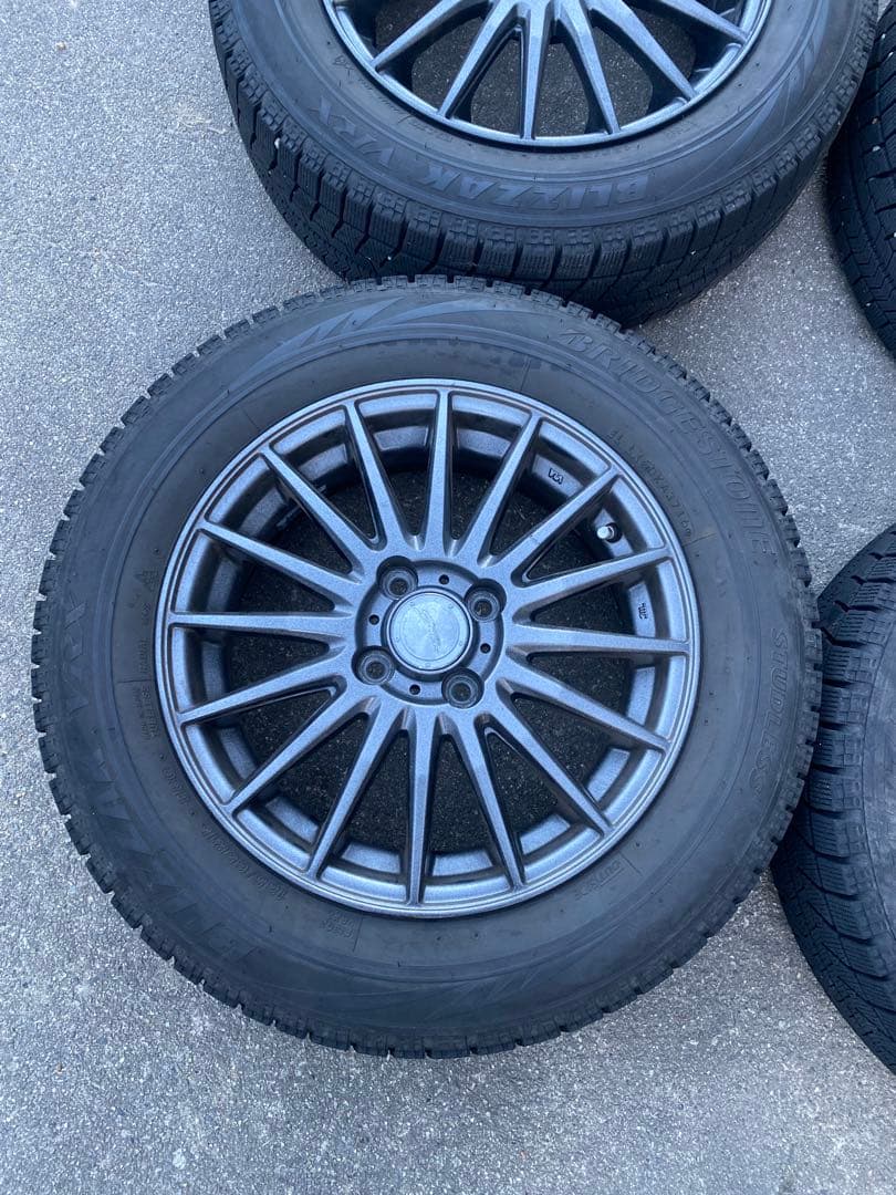 185/65R15 ブリザックVRX 2016年製