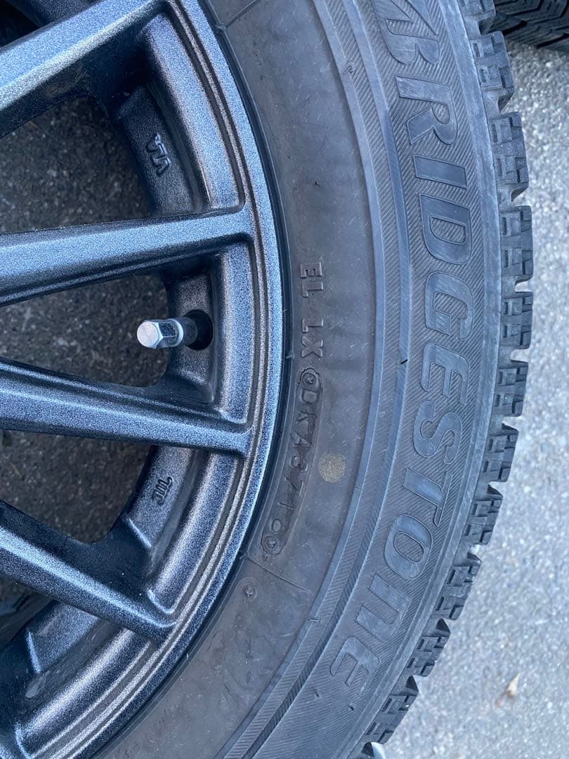185/65R15 ブリザックVRX 2016年製