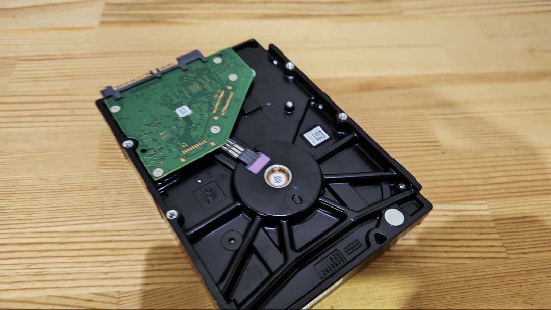 Seagate IRONWOLF ST4000VN008 4TB 3.5インチ