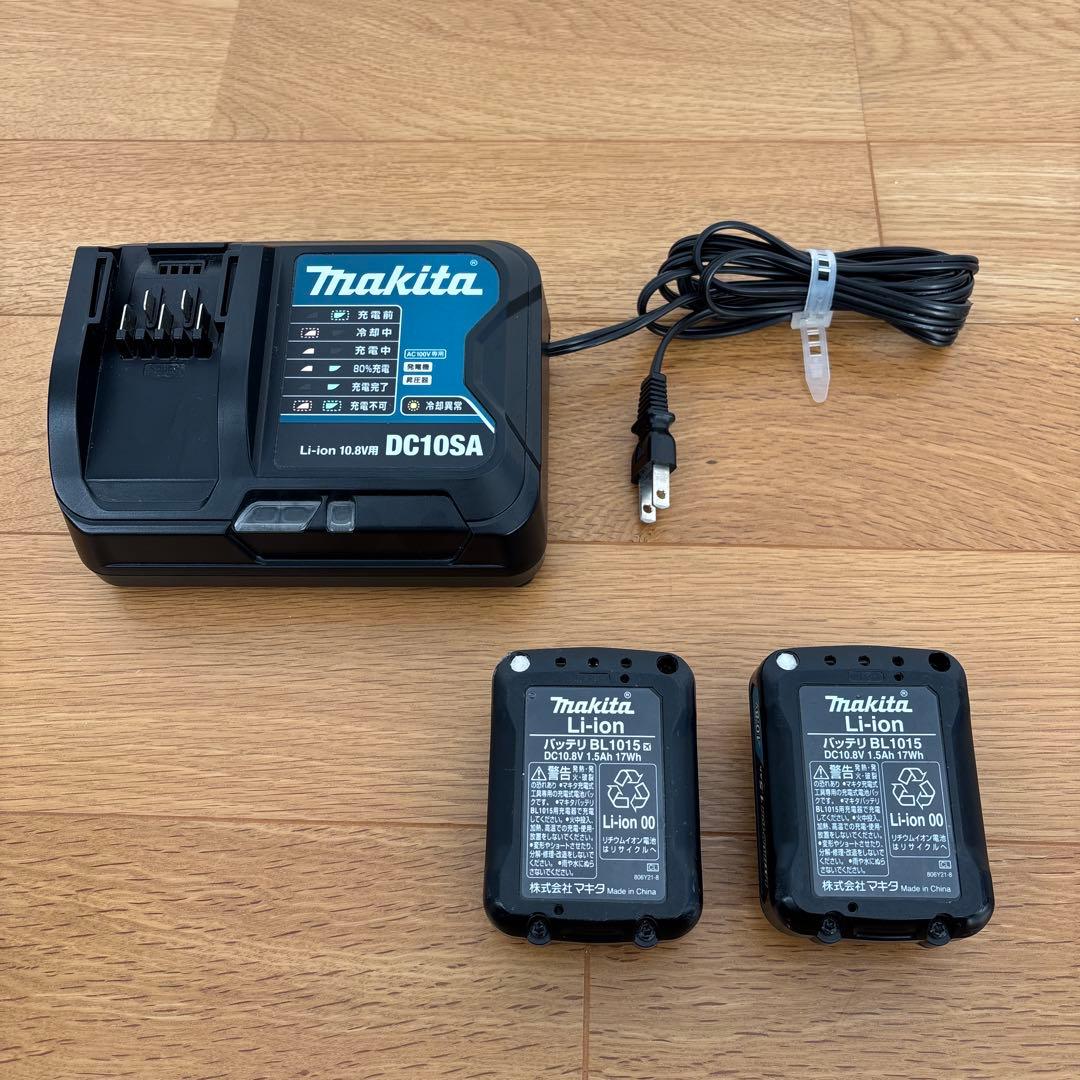 Makita ハンディクリーナー CL106FD