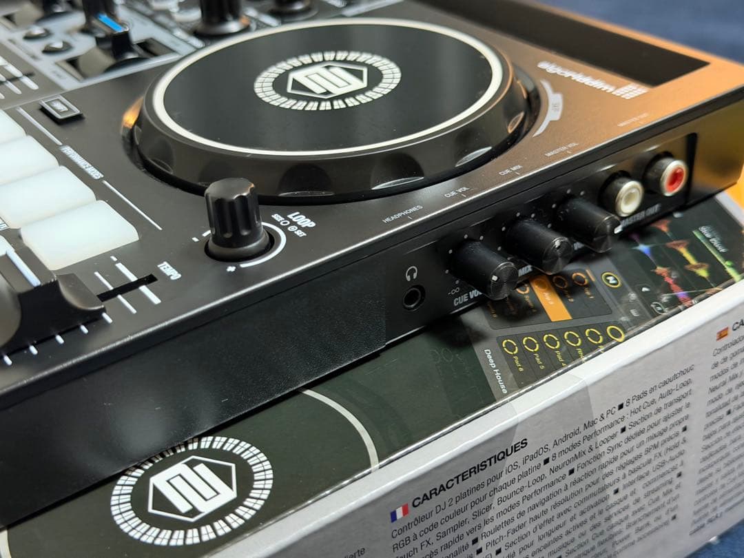Reloop Buddy DJコントローラー