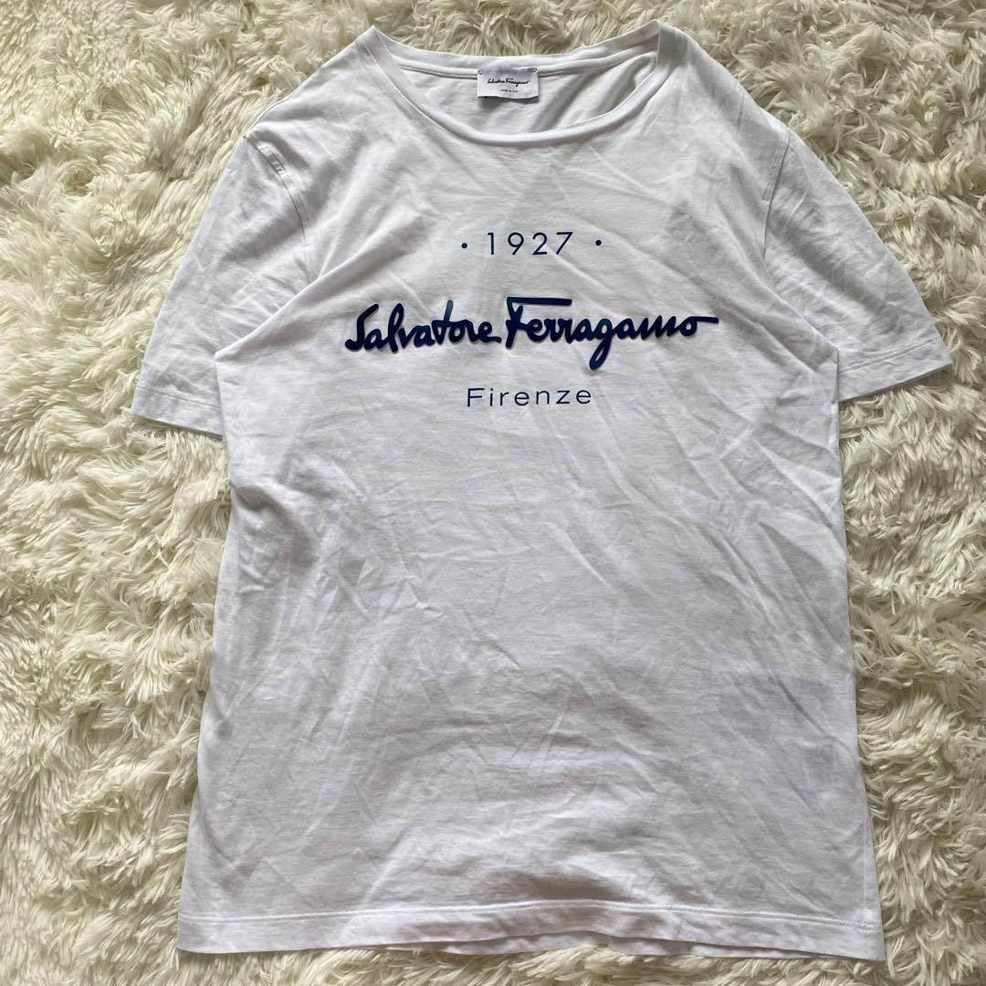 サルヴァトーレフェラガモ 半袖 Tシャツ 白 ロゴ 美品 立体プリント 希少