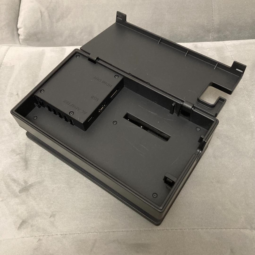 【美品】【完品】Nintendo Switch ネオンブルー・ネオンレッド