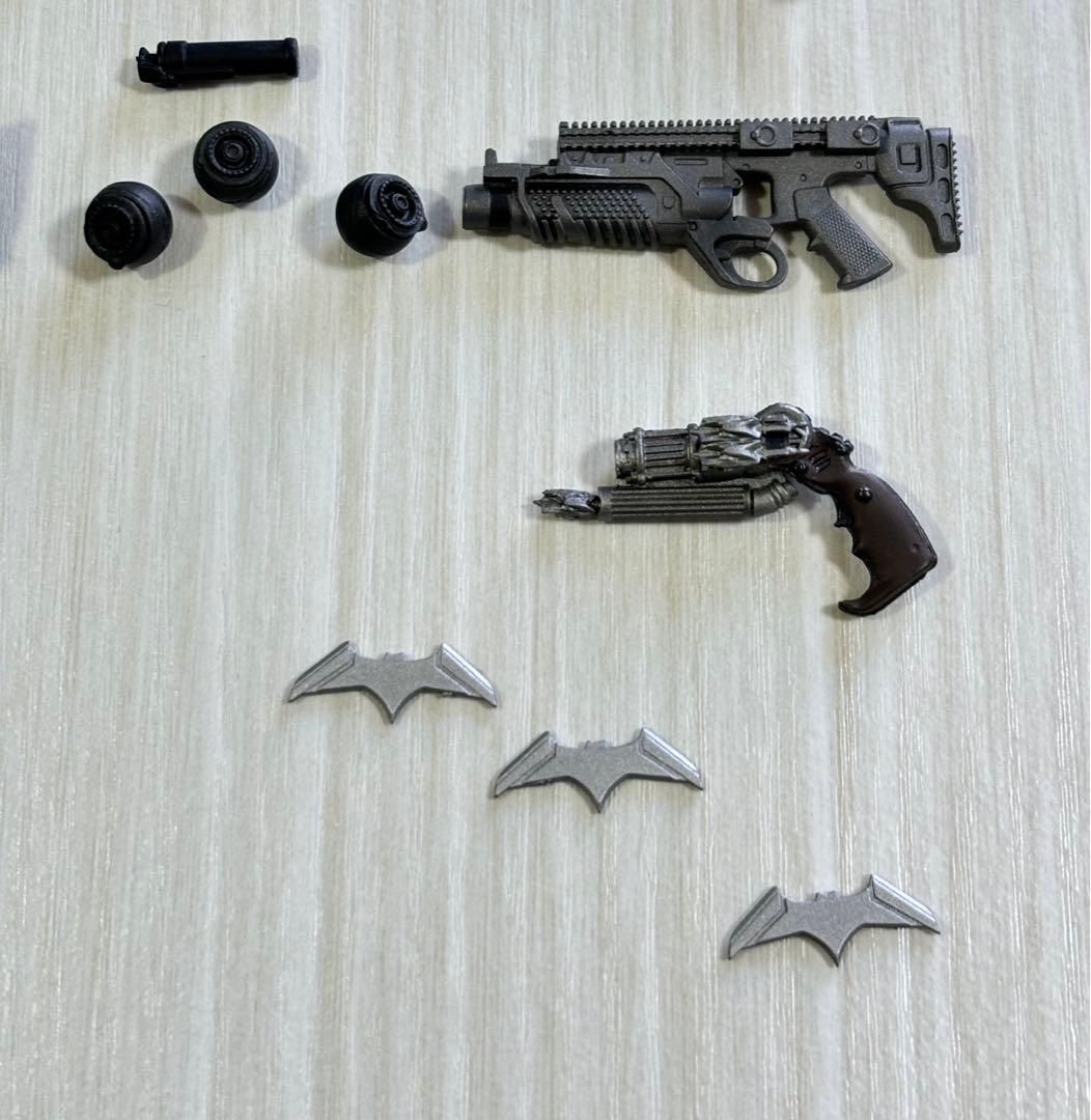 MAFEX バットマン タクティカルスーツ フィギュア DC ジャスティスリーグ