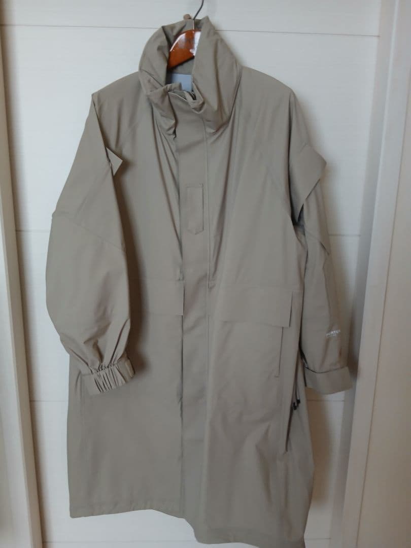 新品未使用　タグ付き　ベージュHYKE　PERTEX SHELL COAT
