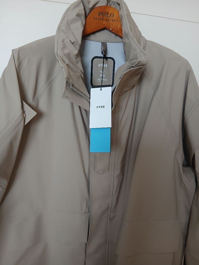 新品未使用　タグ付き　ベージュHYKE　PERTEX SHELL COAT