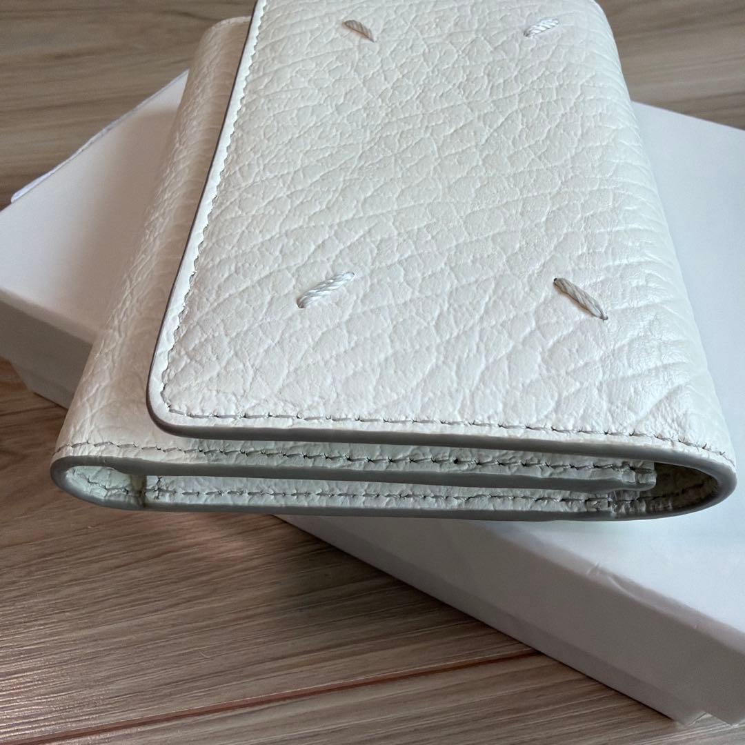 マルジェラ　ホワイトレザー 三つ折り財布