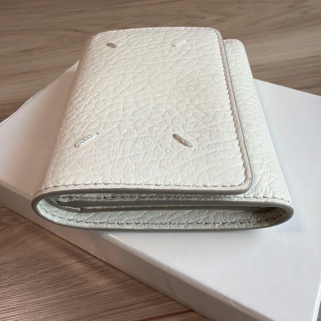マルジェラ　ホワイトレザー 三つ折り財布