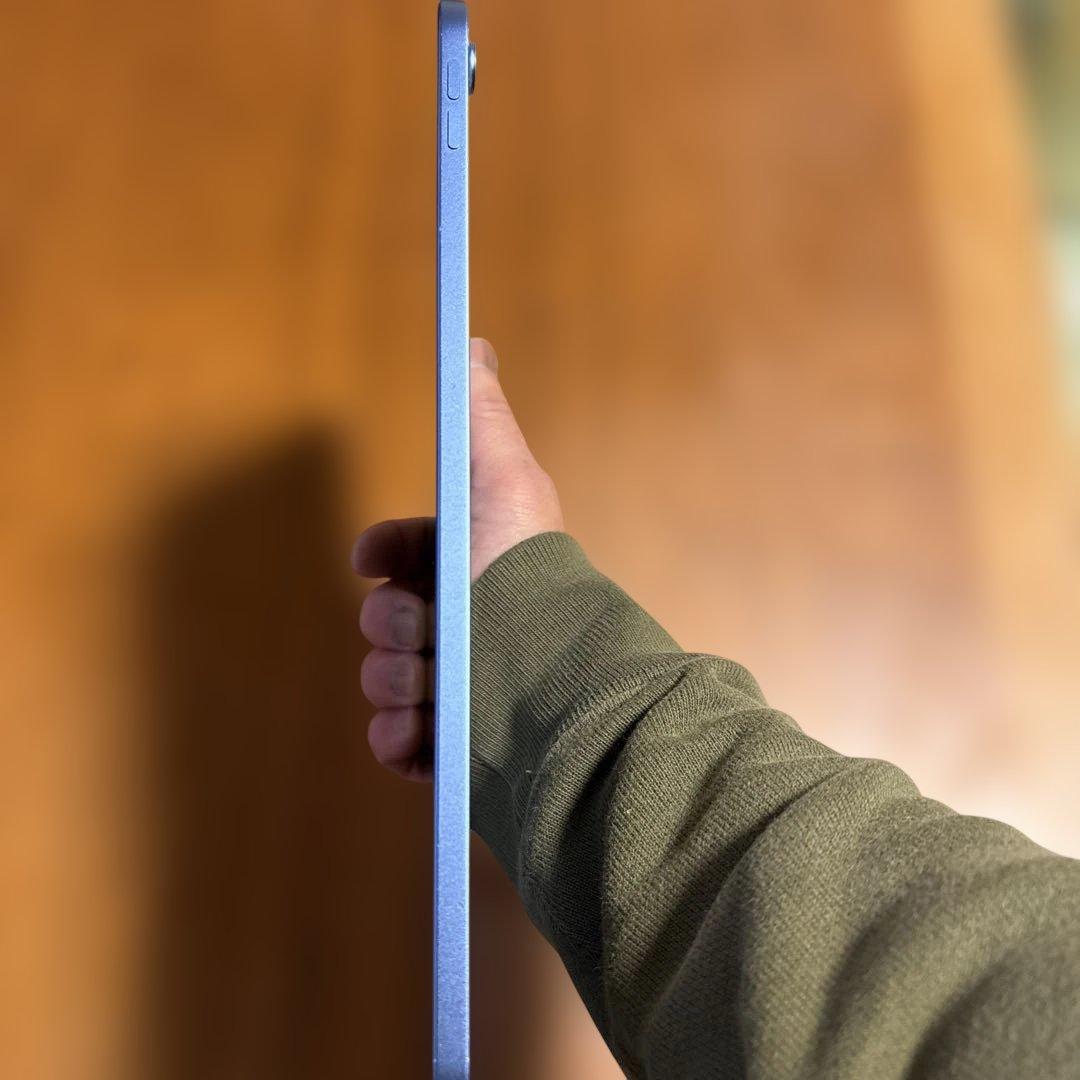 Apple iPad (第10世代) 64GB ブルー　Wi-Fi