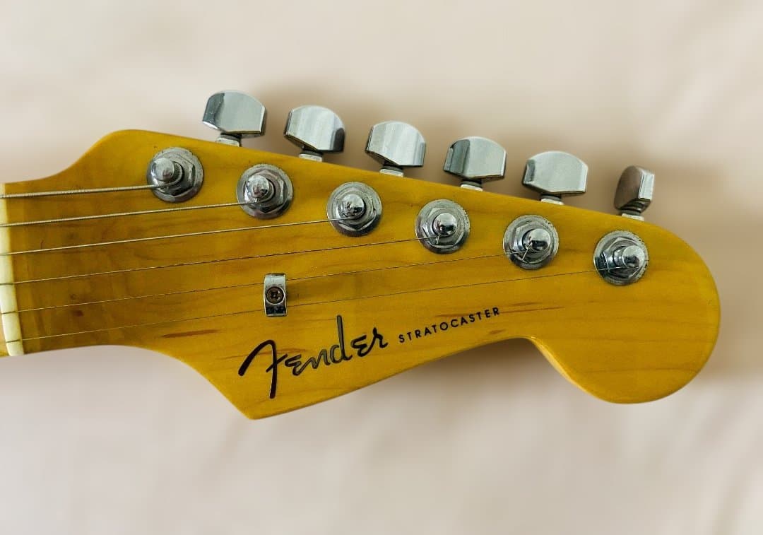 ギター FENDER ELITE STRATOCASTER