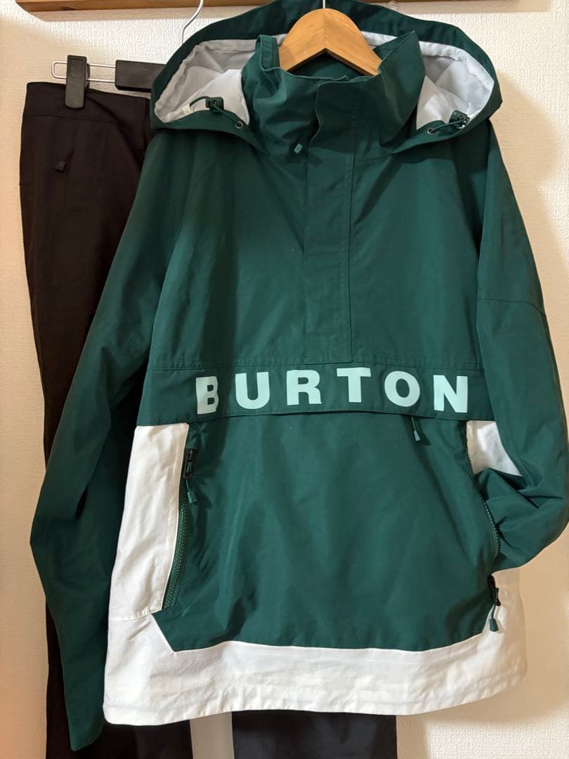 美品　BURTON アノラック　上下　　Sサイズ