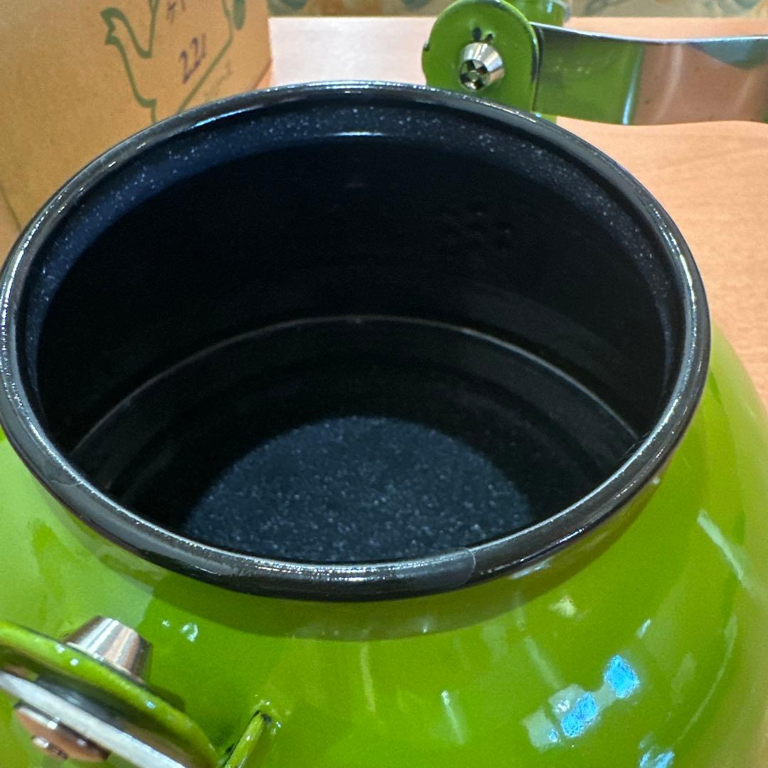 昭和レトロ 月兎印 ホーローケトル やかん オリーブグリーン 未使用 2.2L