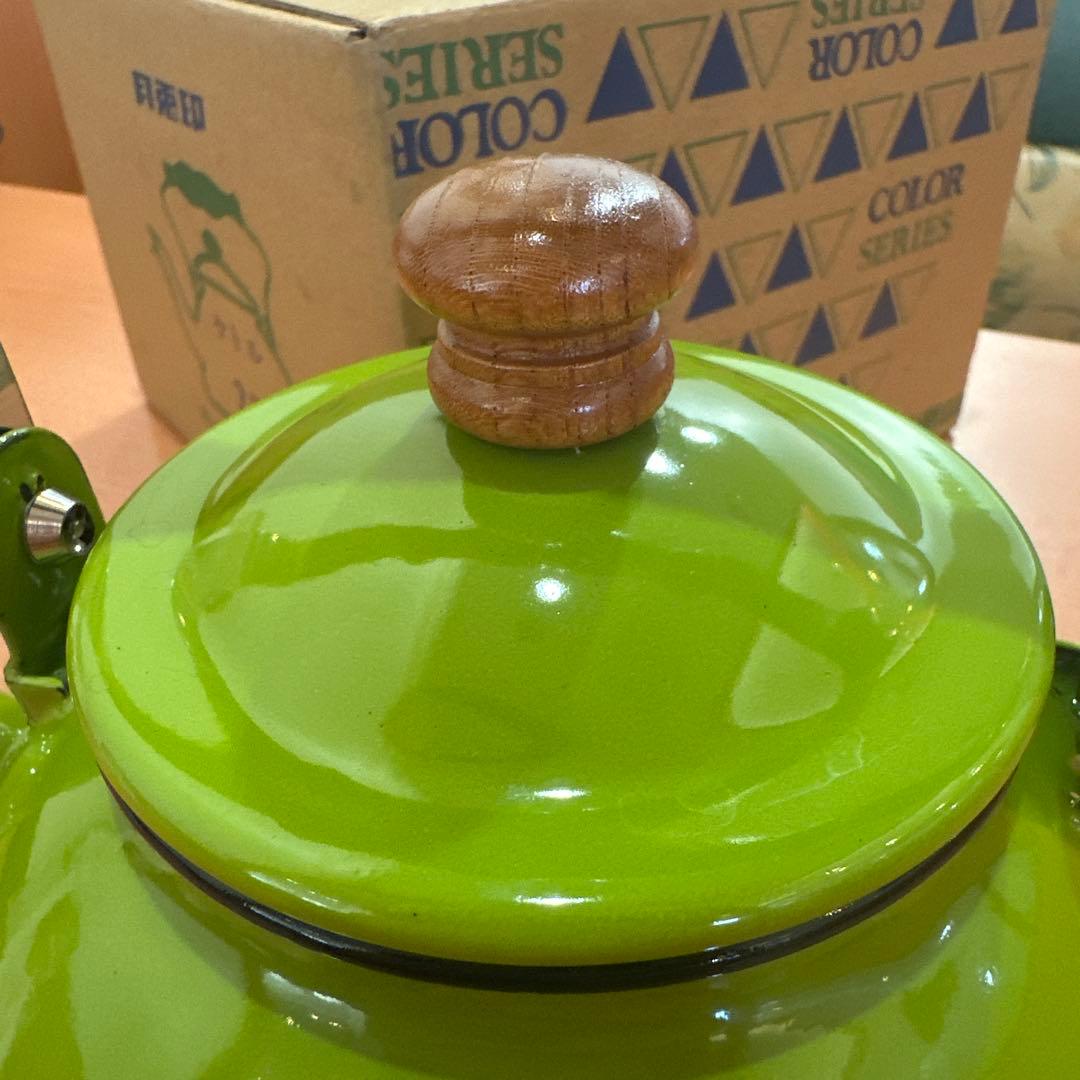 昭和レトロ 月兎印 ホーローケトル やかん オリーブグリーン 未使用 2.2L