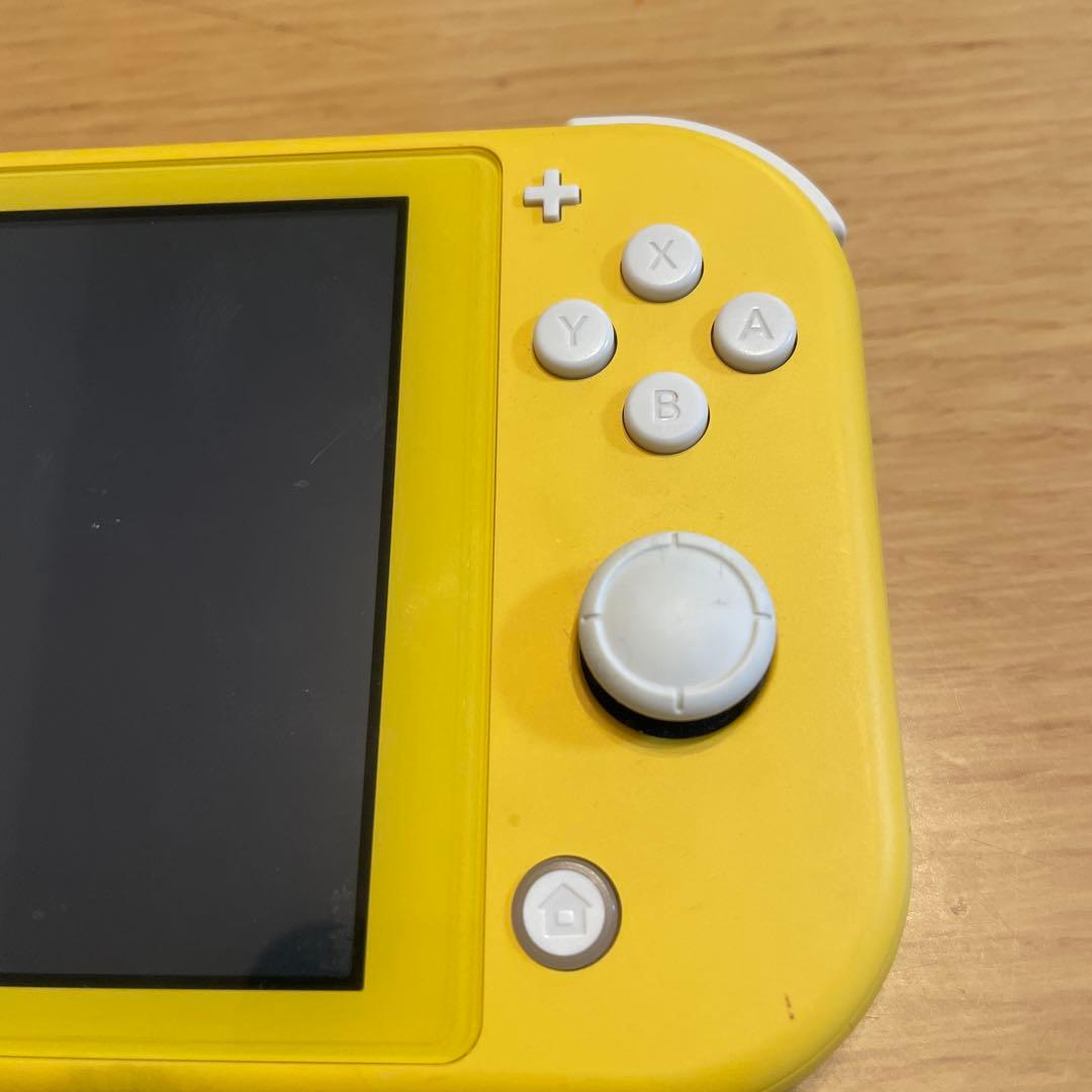 Nintendo Switch Lite イエロー 本体　早い者勝ち
