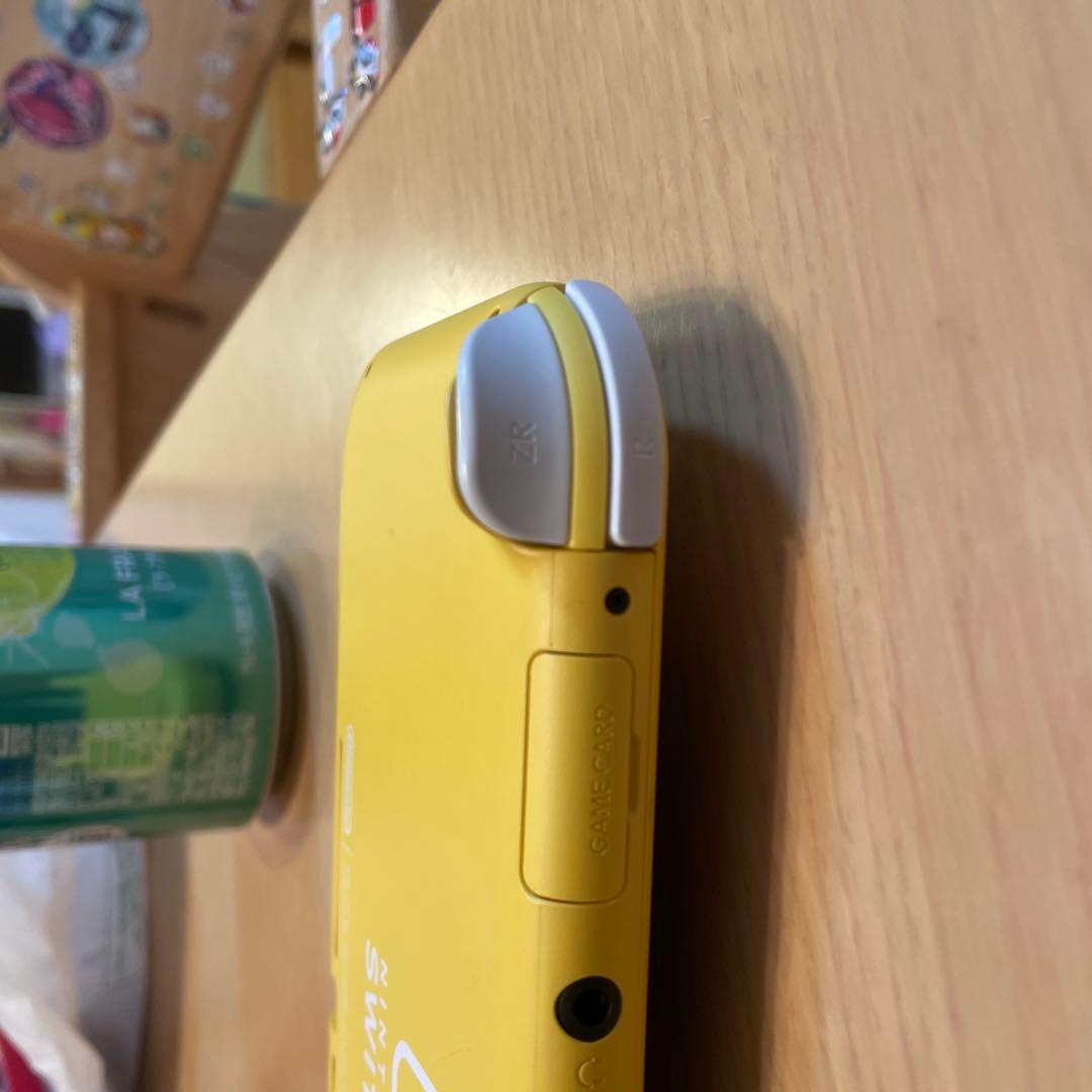 Nintendo Switch Lite イエロー 本体　早い者勝ち