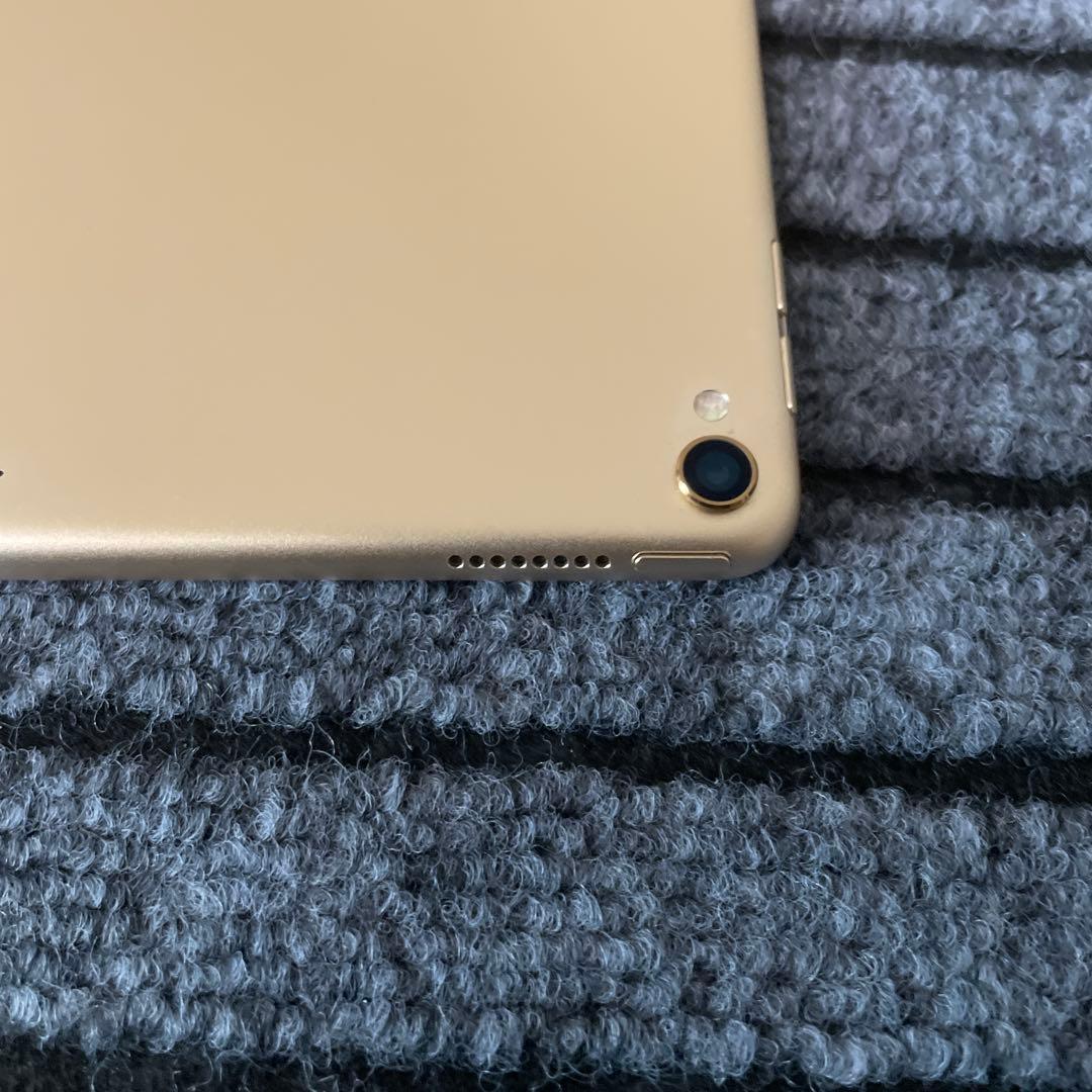 36 iPad Pro 10.5 64GB Wi-Fi ゴールド