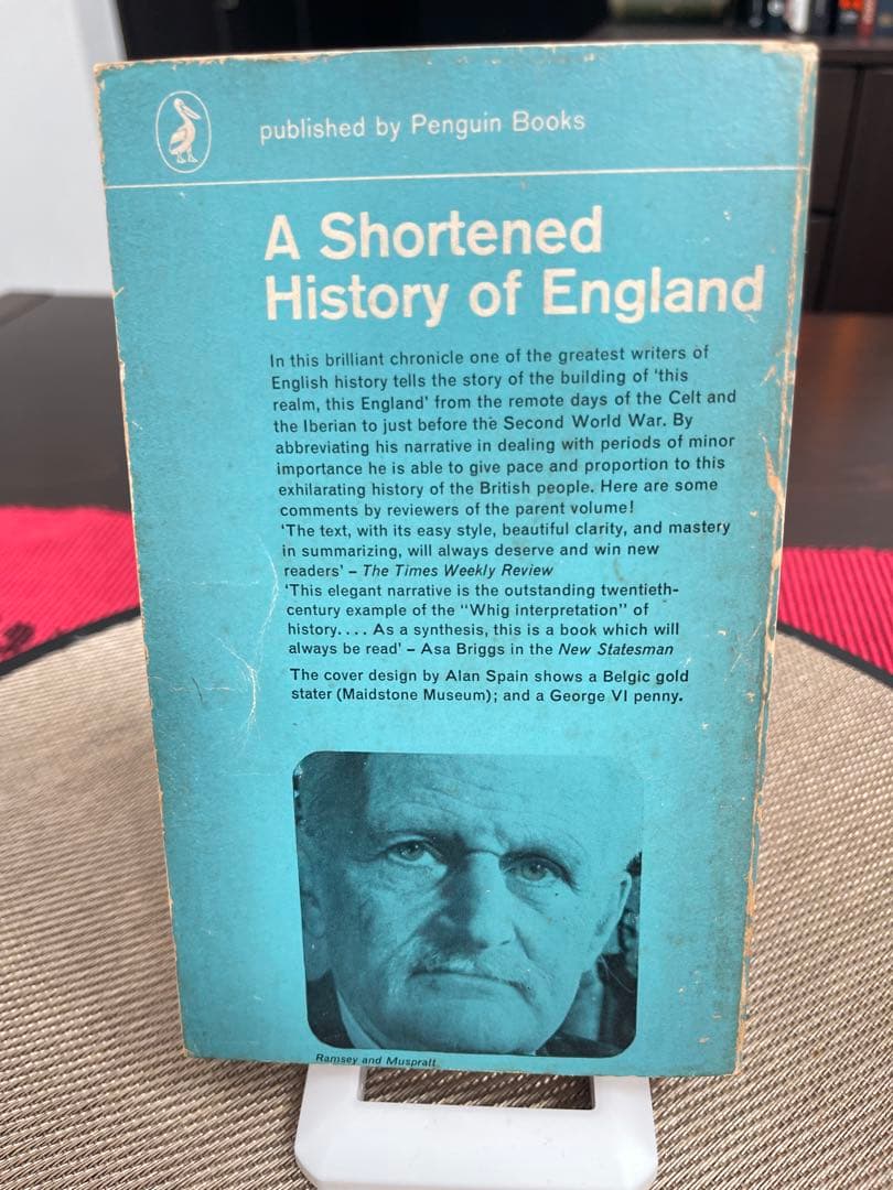 洋書 A Shortened History of England