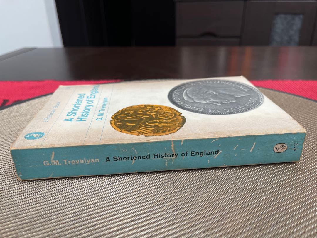 洋書 A Shortened History of England