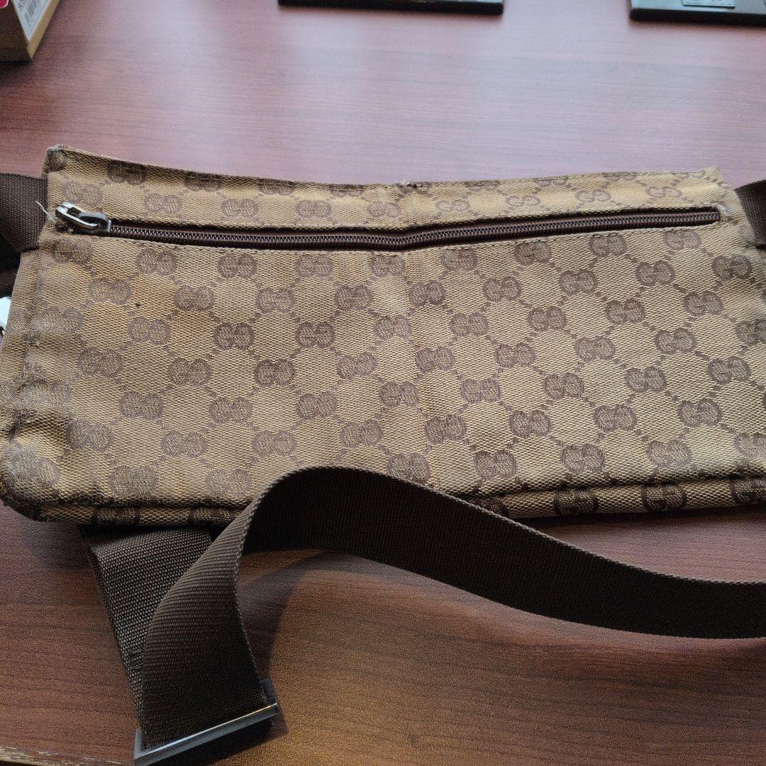 GUCCIグッチ ボディバッグ斜めがけショルダーバッグGG鑑定済!
