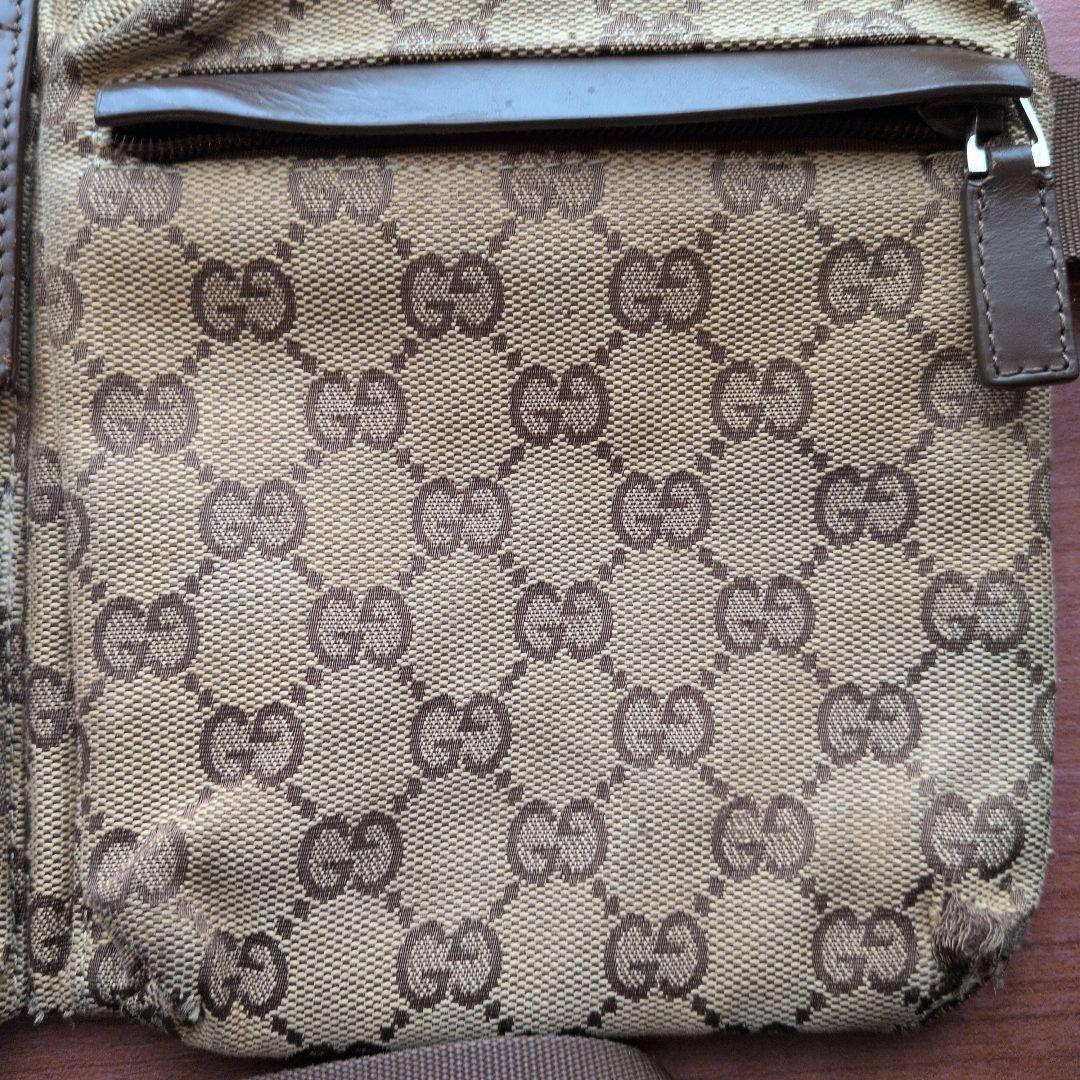 GUCCIグッチ ボディバッグ斜めがけショルダーバッグGG鑑定済!