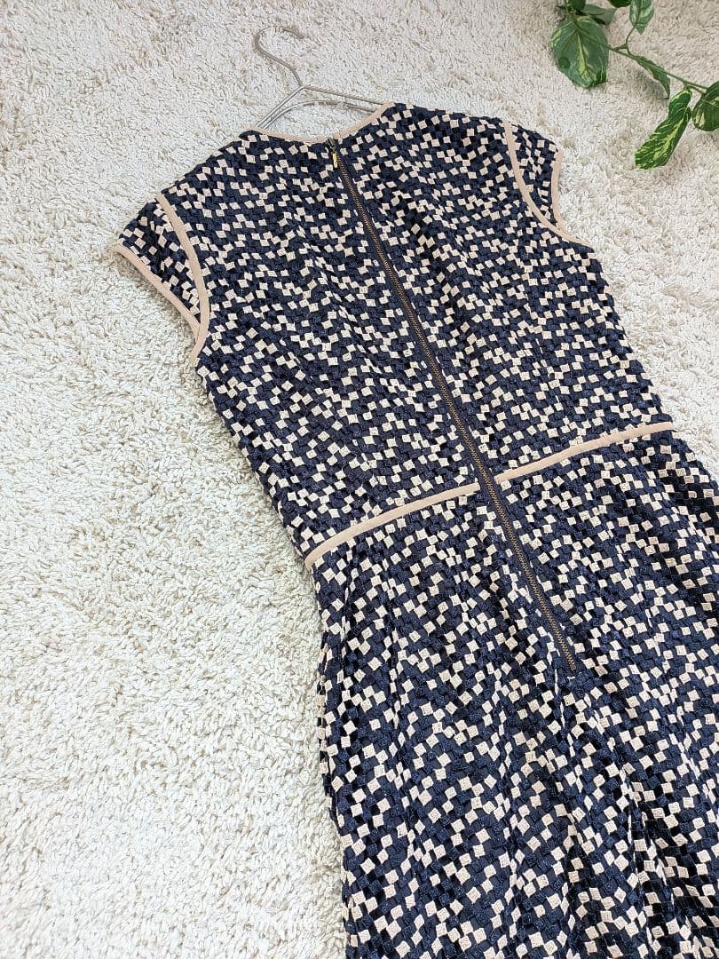 美品！エポカ ノースリーブワンピース 刺繍 カットワークワンピ 40